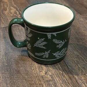 Vintage Hallmark large green and white pine tree themed collectable holiday mug